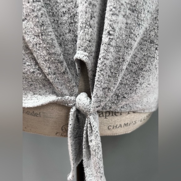 Vintage Havana super soft pullover top with leopard stripe down sleeves - Picture 5 of 8